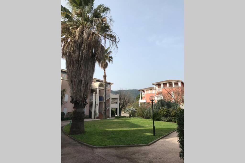 Magnifique Studio A 50M De La Plage De Cavaliere - Studio Tamarindo Le Lavandou Εξωτερικό φωτογραφία